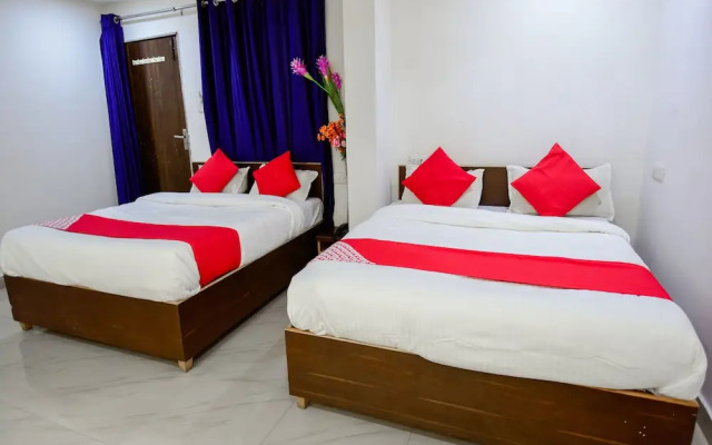 OYO Flagship 13585 Hotel Delight