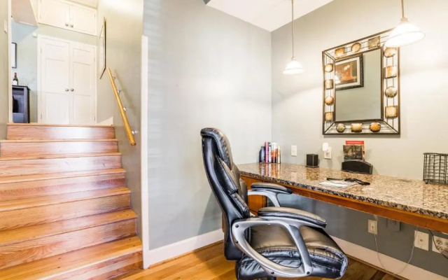 Trio Loft Of D-town G-ville True-gem Luxury
