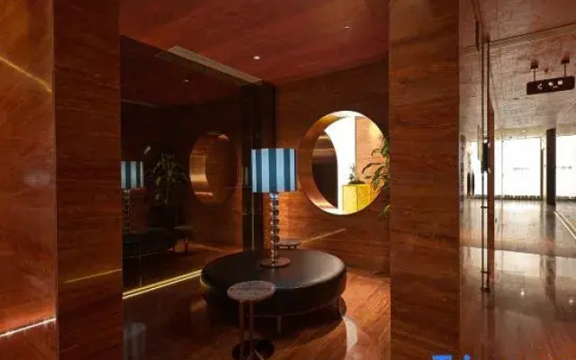 Xinyuan Hotel 1875 (Beijing Gulou Nanluoguxiang Store)
