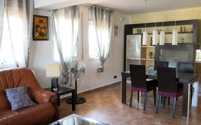 Casa con gran piscina privada