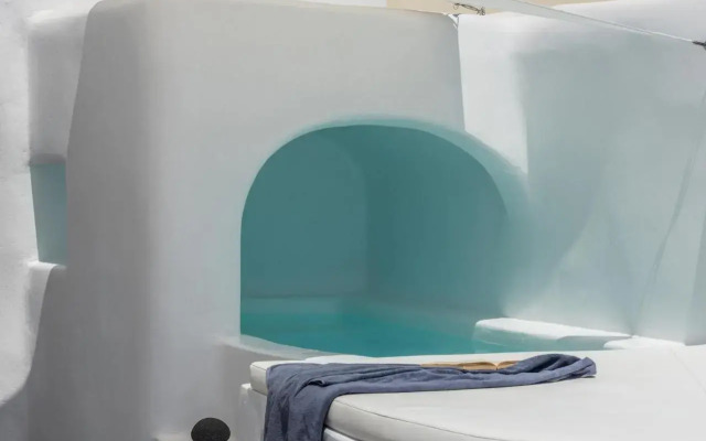 Chelidonia Luxury Suites - Adults Only