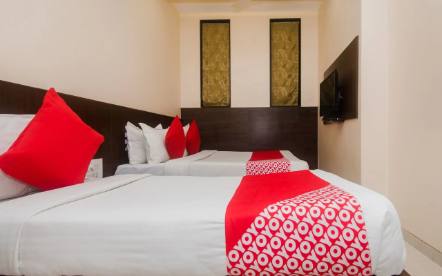 OYO 23656 Parimeet Hotel