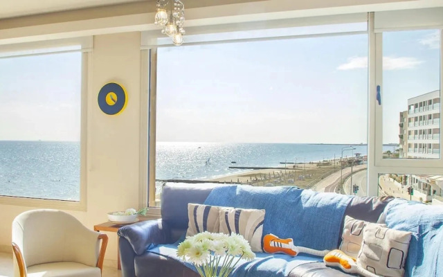 Mackenzie Eftyhia Beachfront Suite