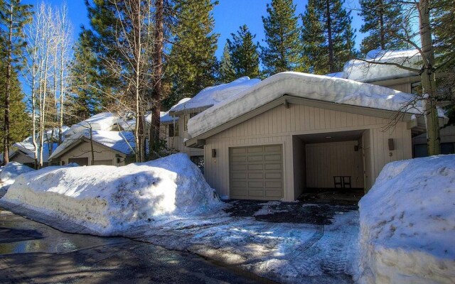 Incline Village Home One Minute From Beach 3 Br Condo By