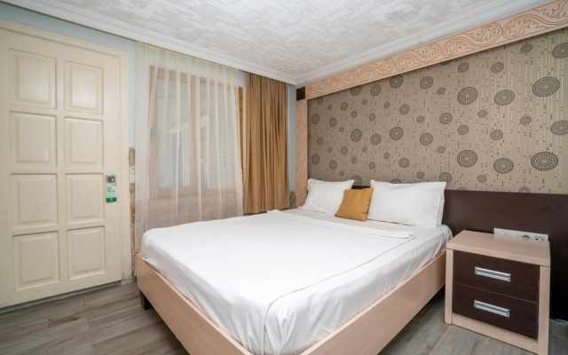 Aperion Beach  Hotel