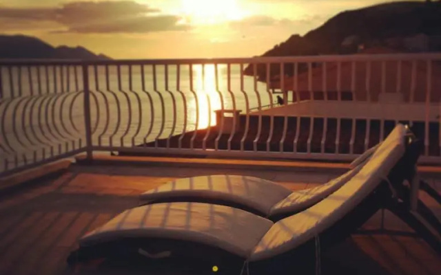 Apartment Galeb Komarna