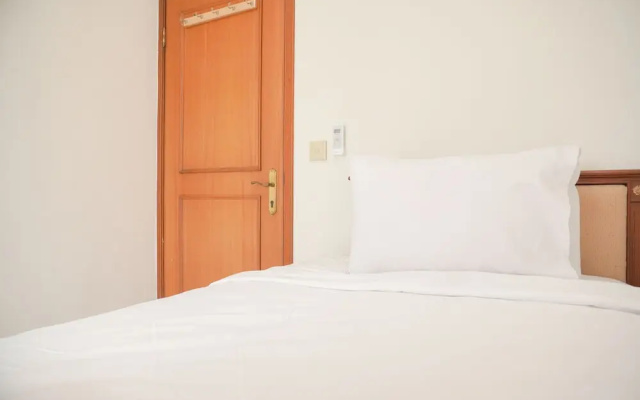 Homey And Cozy Stay 2Br Puri Casablanca Apartment