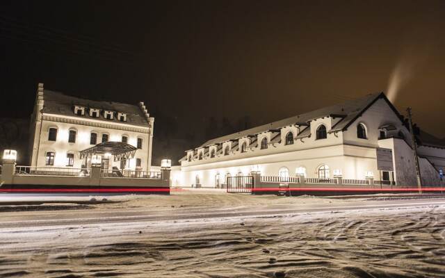 Hotel Pałac Jugowice вид на фасад