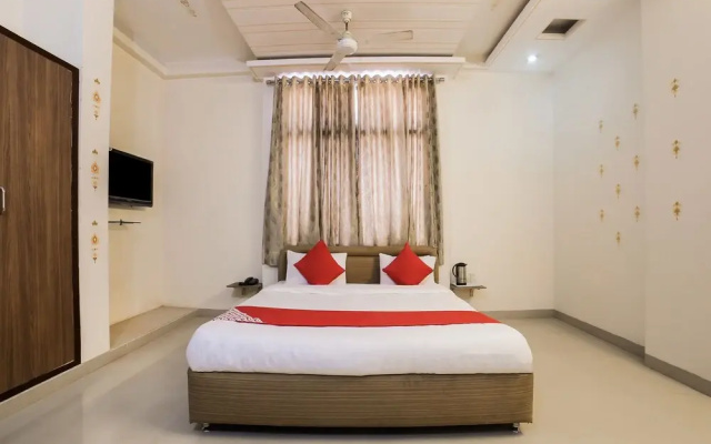 Oyo 37396 Q K Hotel
