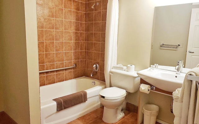 Tr Hotel And Suites