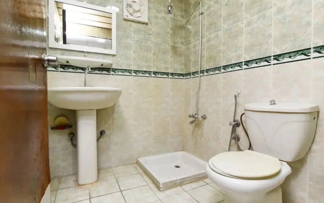 OYO 416 Bonais Hotel