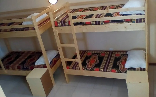 Room in Guest Room - Bed in Mixed Dormitory Room in Vila do Maio