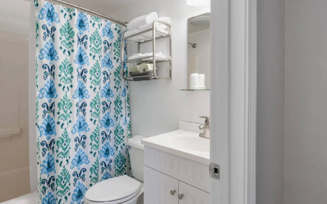 Kittery Inn and Suites