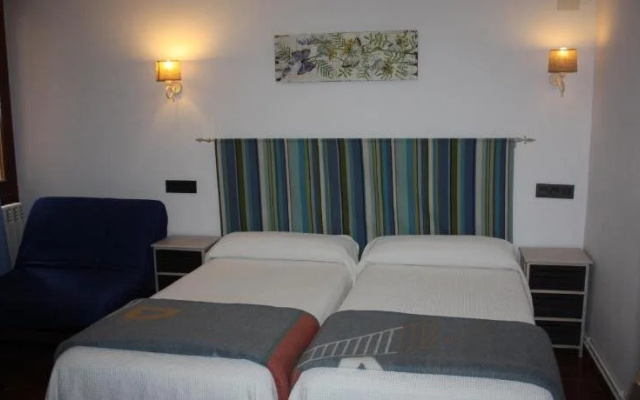 Hotel Mesón del Gallo