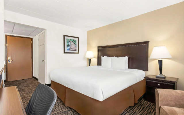 Best Western Hazlet Inn