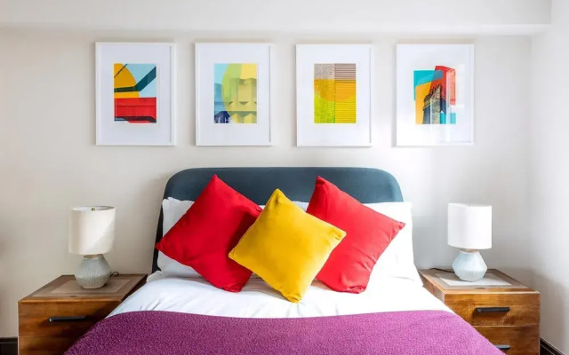 Classy Notting Hill Nest