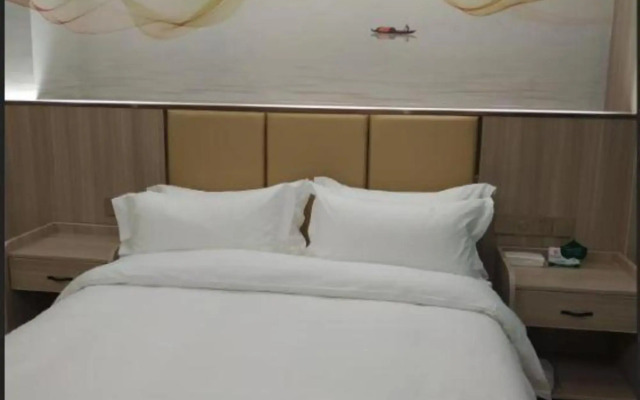 Huangjia Xiyan Hotel