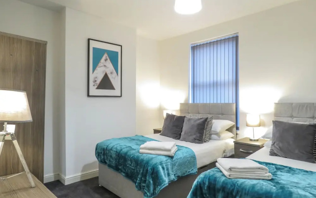 Tudors Esuites Birmingham House