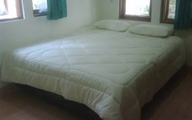 Kampung Padi - Dago Guest House