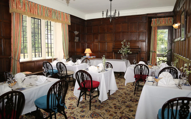 Woodsome Hall Golf Club Cottage on the Course