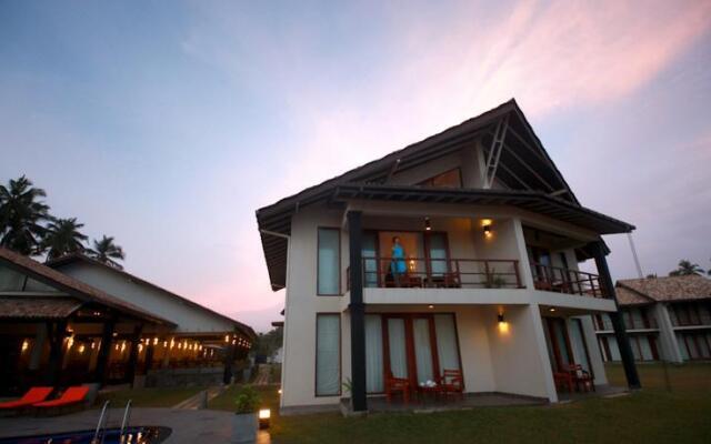 Отель Kamili Beach Villa Шри-Ланка, Ваддува - отзывы, цены и фото номеров - забронировать отель Kamili Beach Villa онлайн вид на фасад