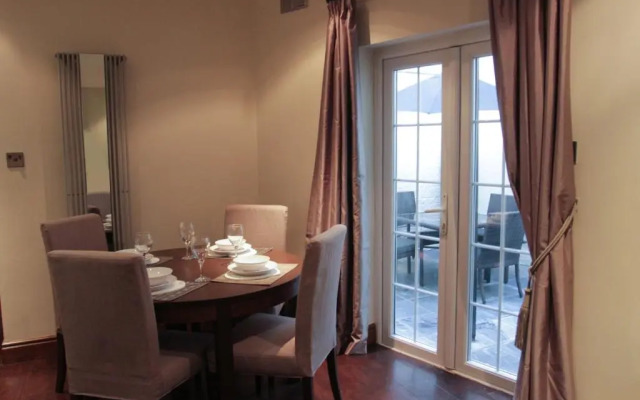 Paddington Patio Apartment