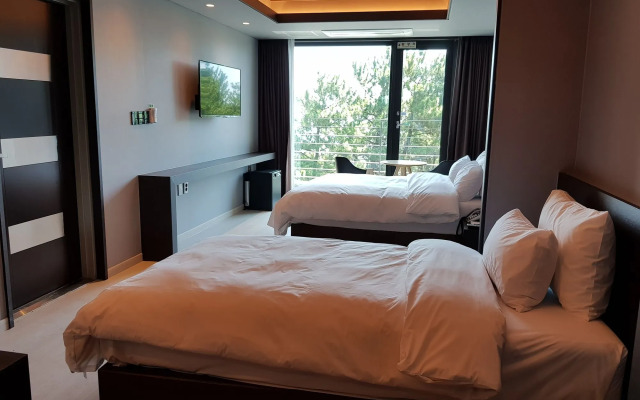Suntree Hotel