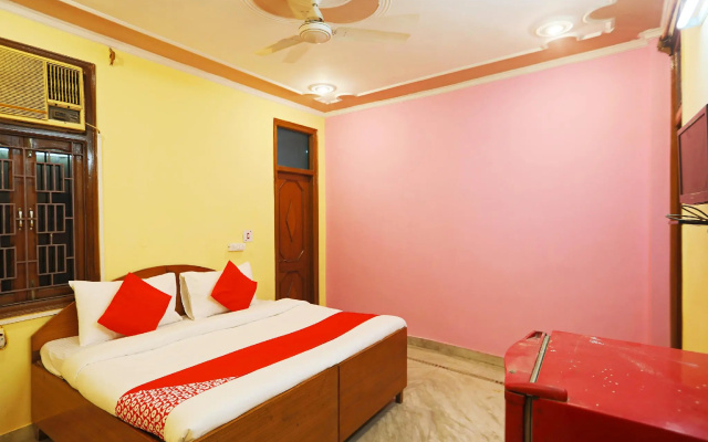 OYO 49985 Singh Hotel