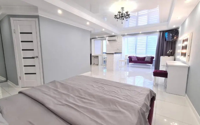 Apartaments on prospekt Mira 35 (the 95th kvartal, Ploshcha Horkoho)