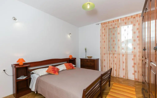 Apartments Oliva