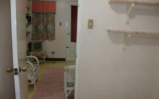 4 BR Unit 1 Jefrell Apartments