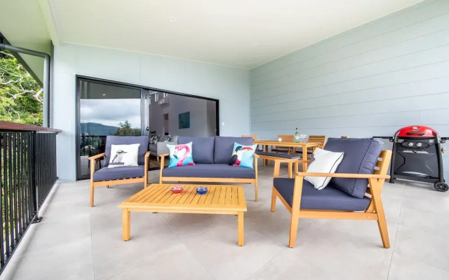 Hillside Haven Airlie Beach