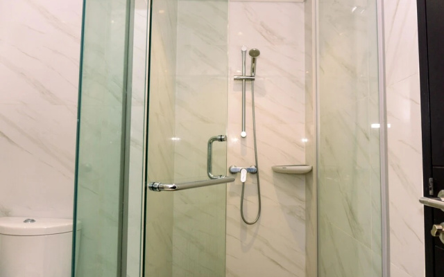 Nice And Fancy 1Br At Branz Bsd City Apartment