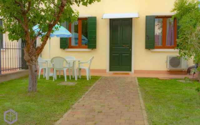 Cosy Apartment Near the Ancient Walls and Centre