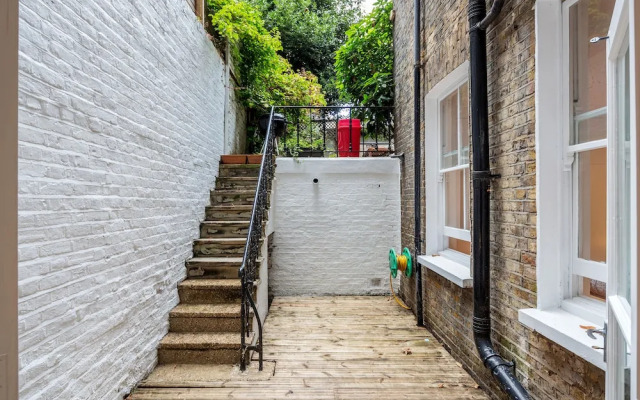 Nevern sq 2 Bed 2 Bath Cromwell