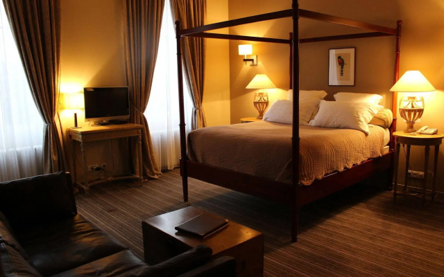 Hotel Rollan De By