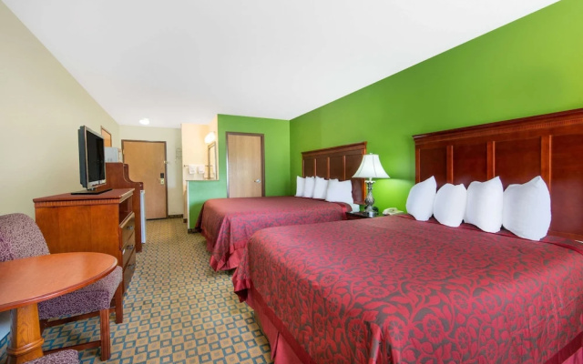 Days Inn & Suites Wichita