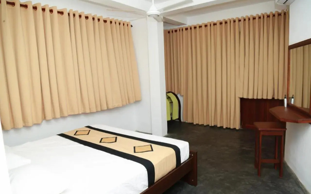 Four season Guest house