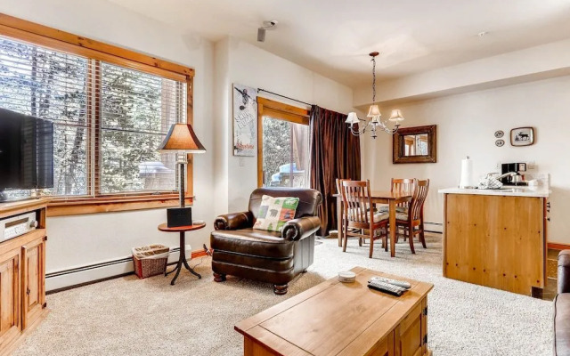 Seasons 1836 - 1 Br Condo
