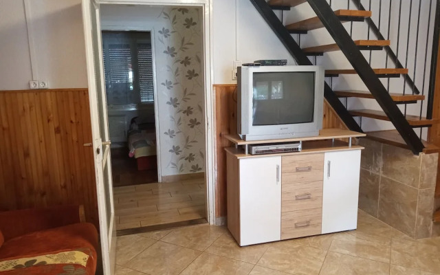 A Whole Holiday House With a Garden in Fonyód for 2-10 Persons