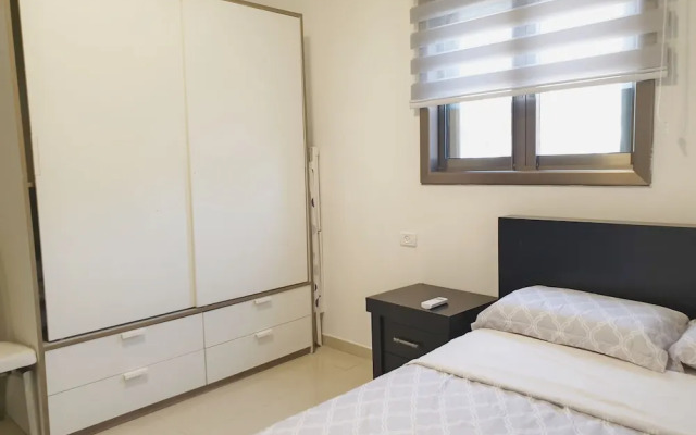GK Apartments Ben Gurion 105