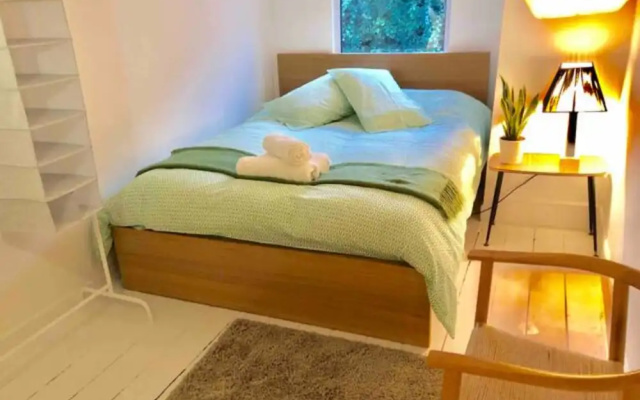 Immaculate 2-bed Loft, St Ives 2 min From Beach