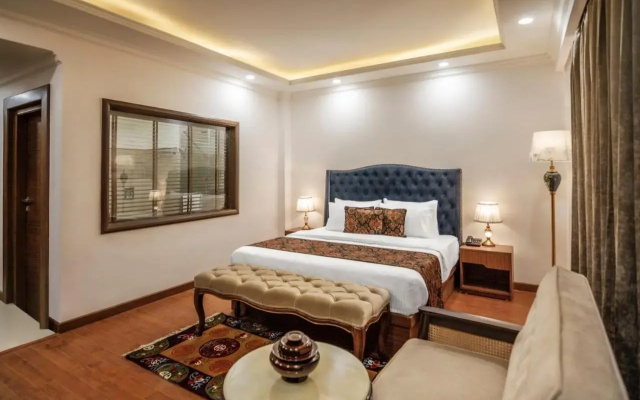 Hotel Gyalpo Residency - A Mountain View Luxury Hotel in Leh