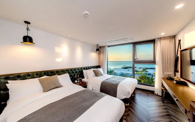 Jeju Marevo Beach Hotel
