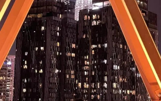 Scarletz Suites KLCC, Travelet
