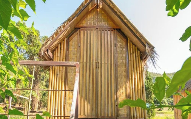Lion Cafe Resort