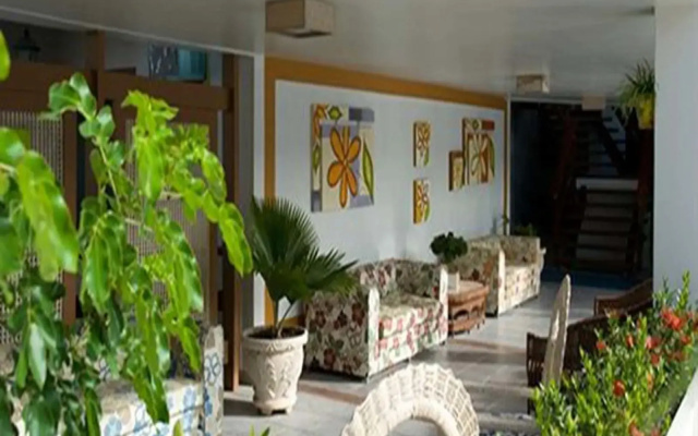 Happy Hotel Girassol