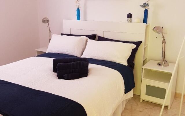 Отель Apartamento vista al mar y montaña Sunrise-Sunset Весиндарио