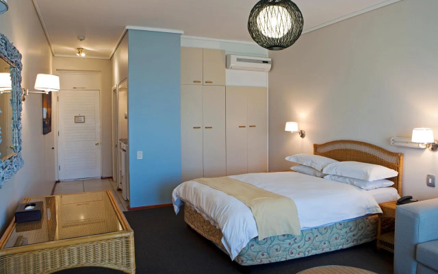 First Group Brookes Hill Suites