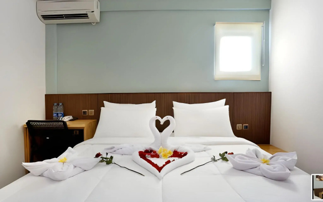 Duo Legian Hotel